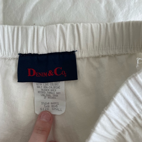 Vintage white capris - Picture 6 of 7